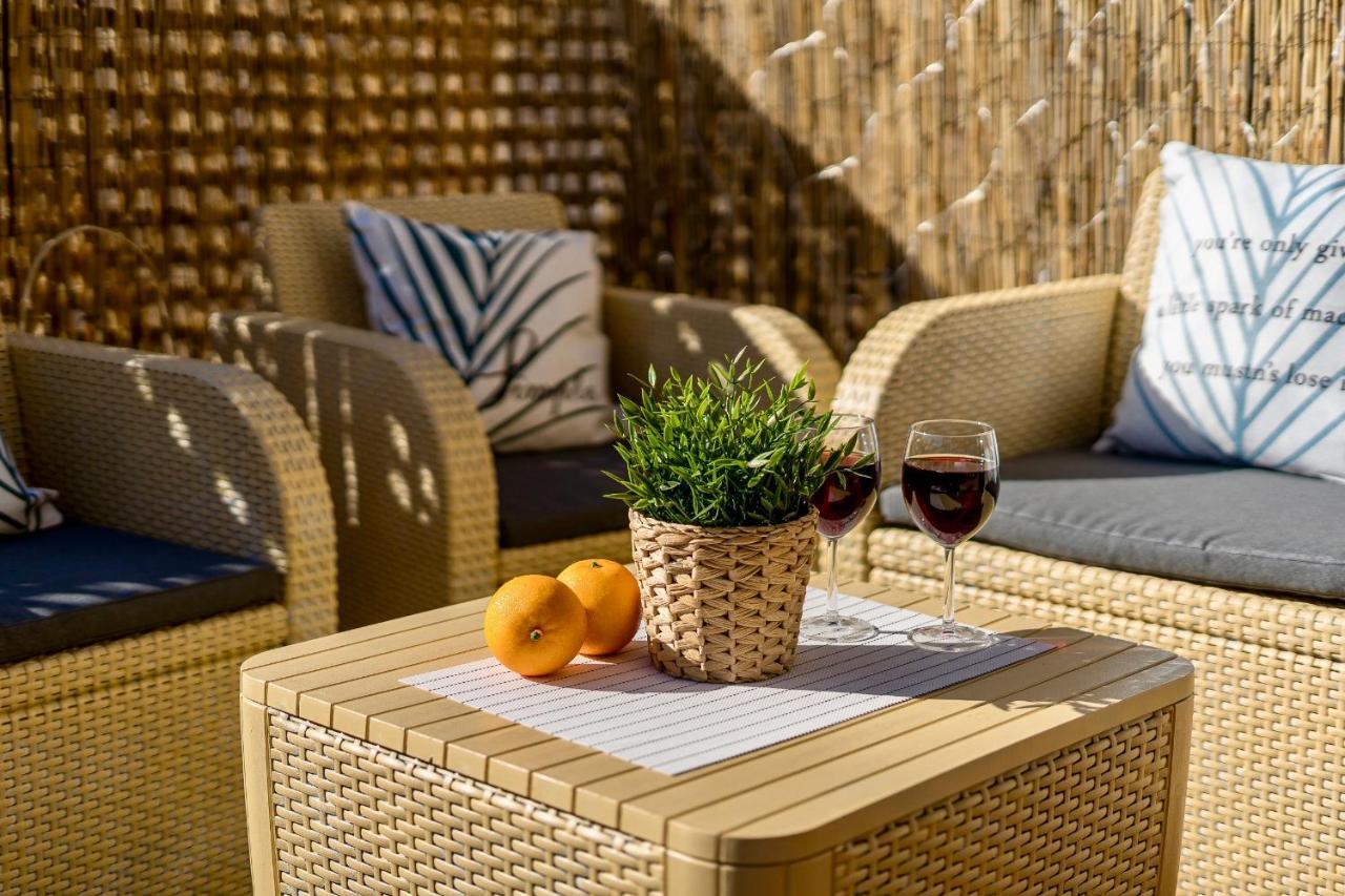 Black Beach Luxury Vacation House ปัวร์โตเดซานตีอาโก ภายนอก รูปภาพ