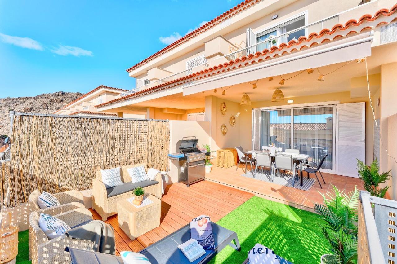 Black Beach Luxury Vacation House ปัวร์โตเดซานตีอาโก ภายนอก รูปภาพ