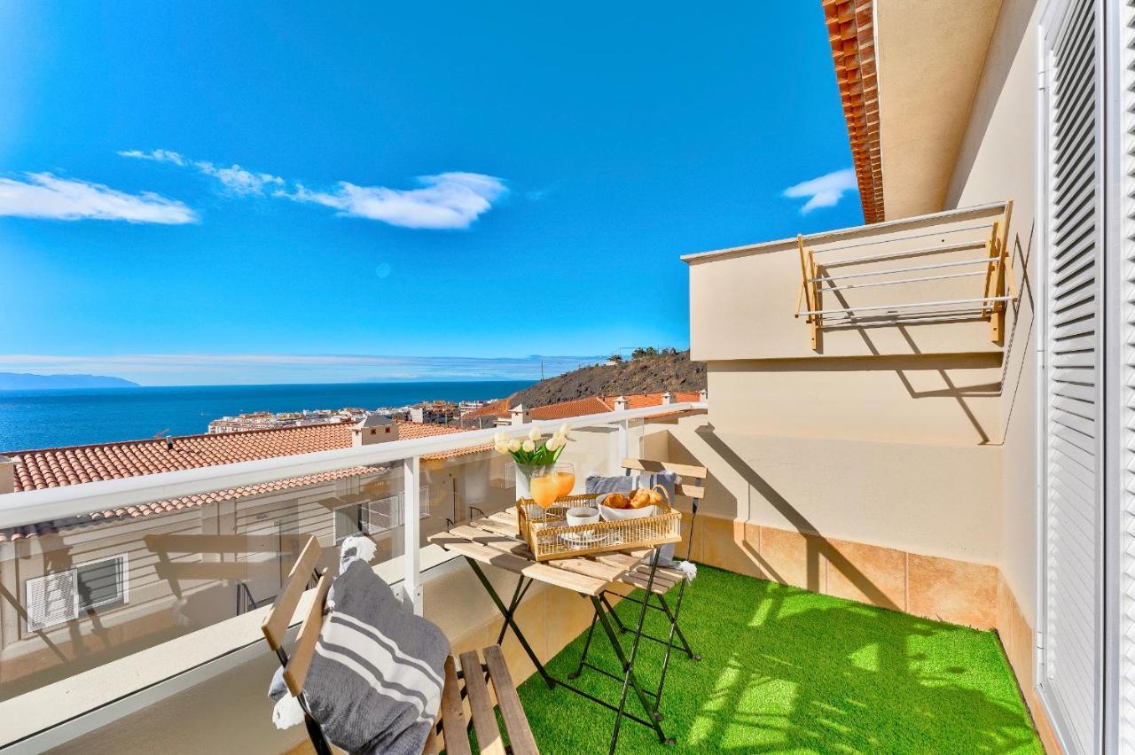 Black Beach Luxury Vacation House ปัวร์โตเดซานตีอาโก ภายนอก รูปภาพ