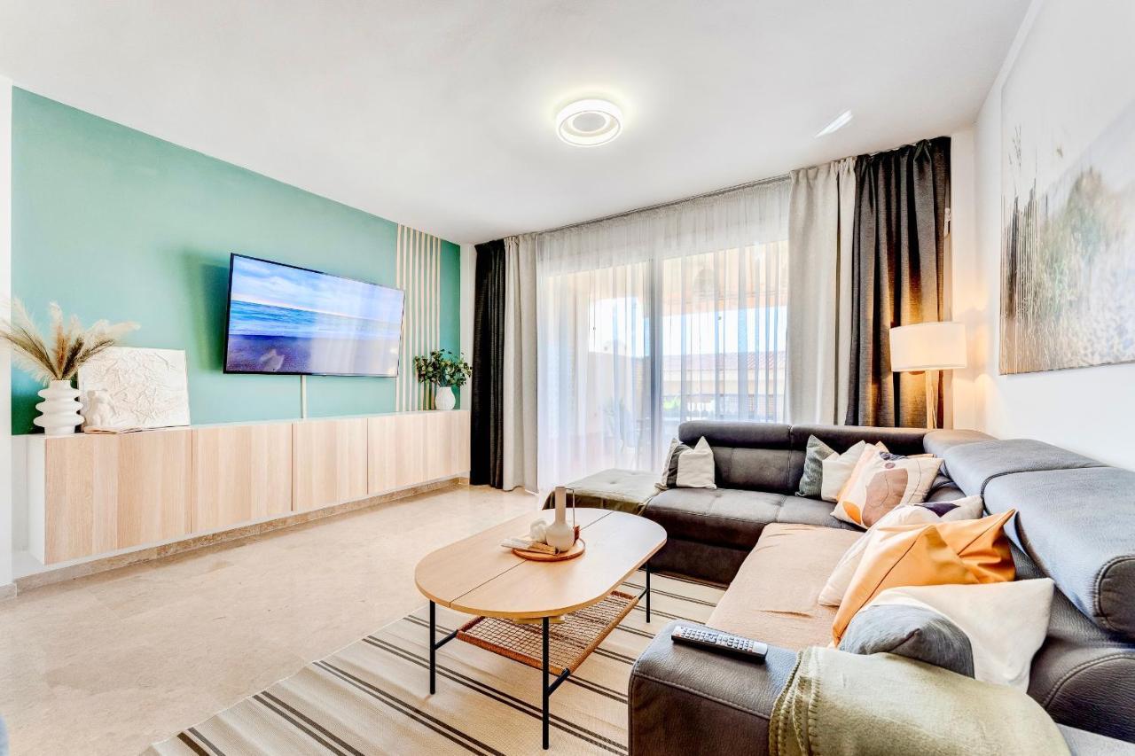 Black Beach Luxury Vacation House ปัวร์โตเดซานตีอาโก ภายนอก รูปภาพ